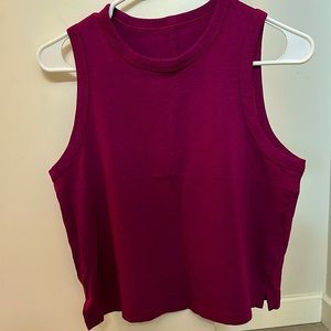 NWOT Lululemon classic fit, cotton blend tank size 6, magenta/purple